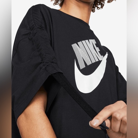 NIKE Sportswear Women’s White Dance Graphic Tie Sleeve T Shirt |‎ Small - Picture 2 of 13